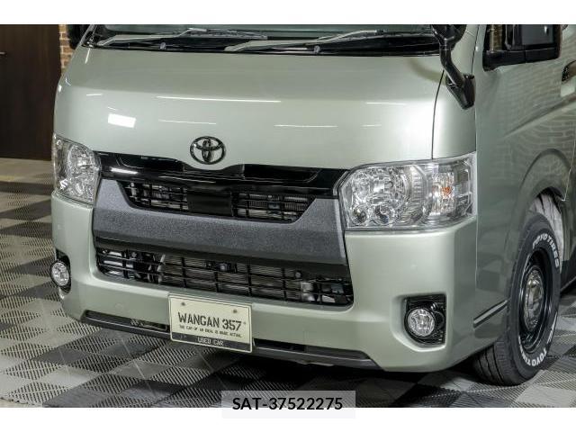 Toyota HIACE VAN 2021-10 8216131-15