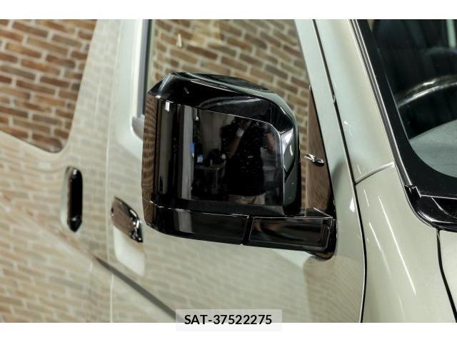 Toyota HIACE VAN 2021-10 8216131-17