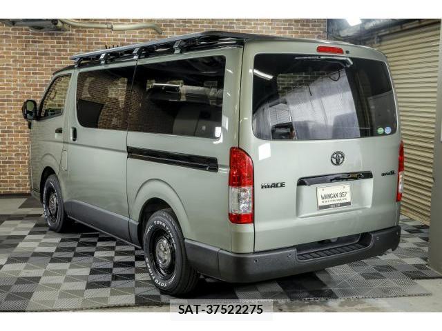Toyota HIACE VAN 2021-10 8216131-6
