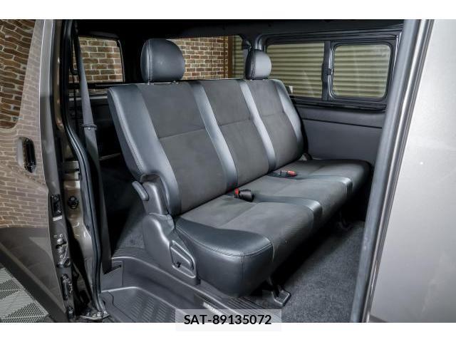 Toyota HIACE VAN 2022-02 8216138-13