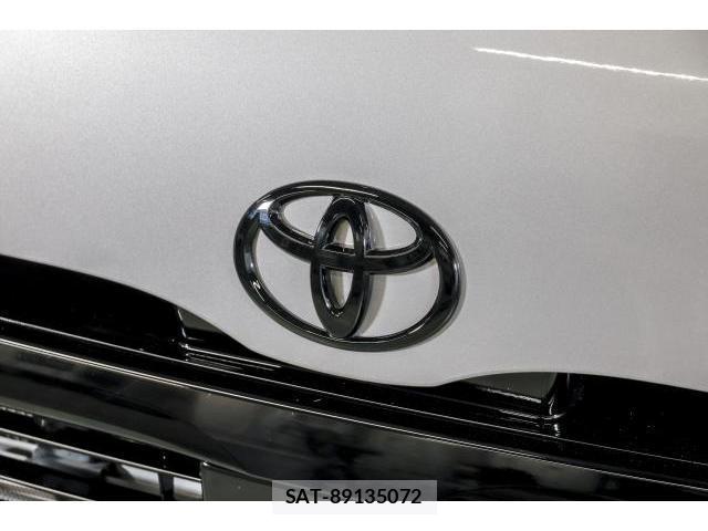 Toyota HIACE VAN 2022-02 8216138-15