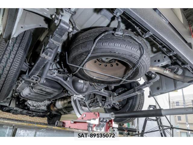 Toyota HIACE VAN 2022-02 8216138-8