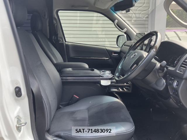Toyota HIACE VAN 2015-05 8216220-3