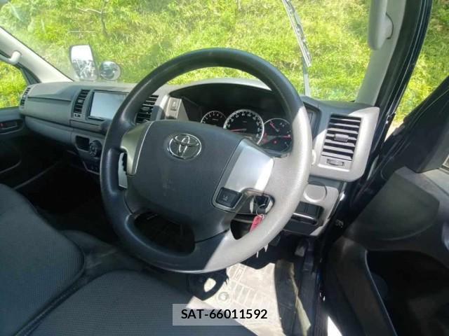 Toyota HIACE VAN 2019-05 8216466-3