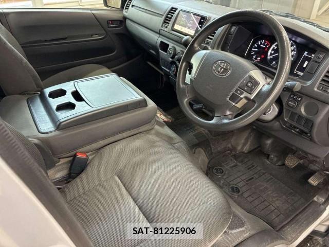 Toyota HIACE VAN 2021-05 8216489-3