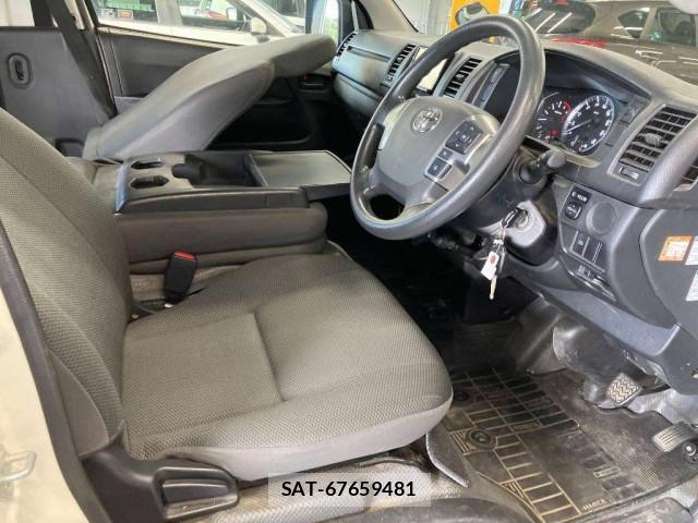 Toyota HIACE VAN 2021-07 8216490-3