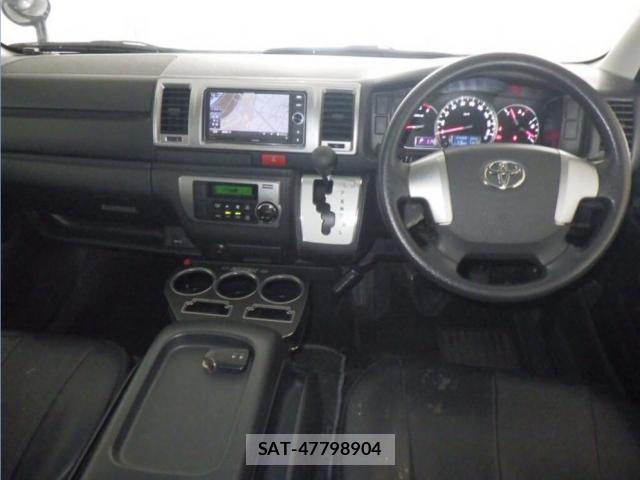 Toyota HIACE VAN 2015-02 8216510-3