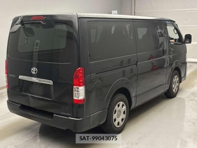 Toyota HIACE VAN 2021-06 8216517-1