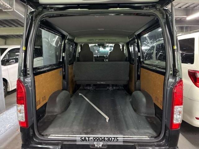 Toyota HIACE VAN 2021-06 8216517-2