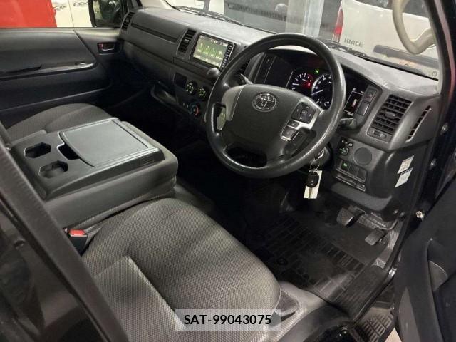 Toyota HIACE VAN 2021-06 8216517-3