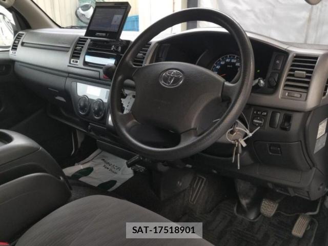 Toyota HIACE VAN 2012-07 8216521-3