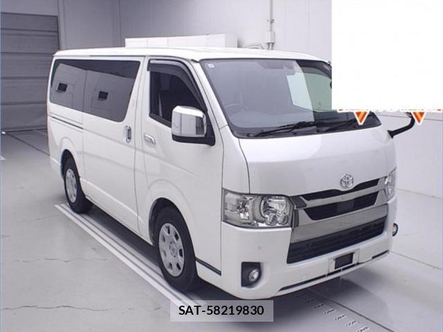 Toyota HIACE VAN 2021-12 8216525-0