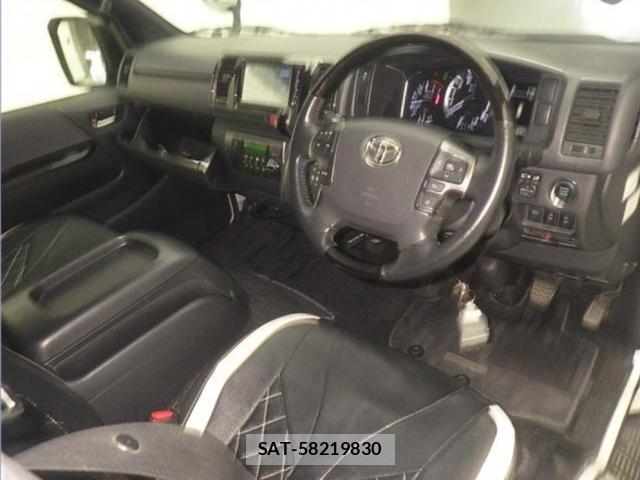 Toyota HIACE VAN 2021-12 8216525-2