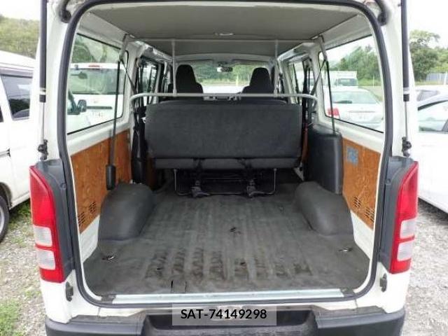 Toyota HIACE VAN 2014-01 8216551-2