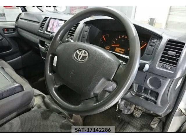 Toyota HIACE VAN 2015-06 8216552-3