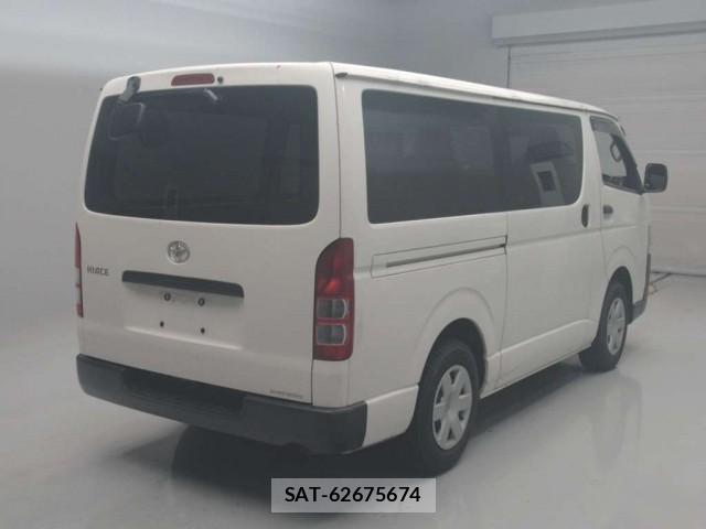 Toyota HIACE VAN 2021-06 8216554-1