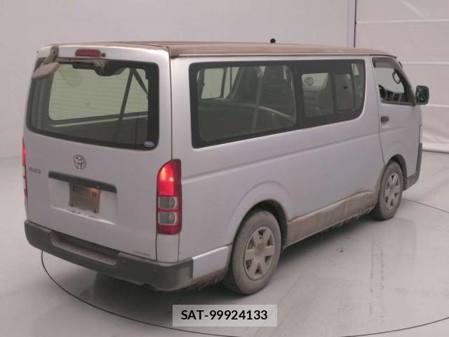 Toyota HIACE VAN 2021-07 8216562-1