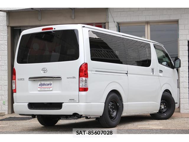 Toyota HIACE VAN 2026-04 8218769-10