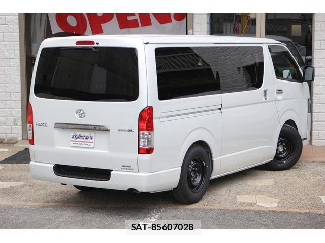 Toyota HIACE VAN 2026-04 8218769-11