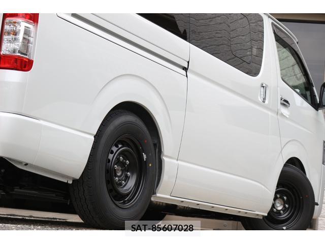 Toyota HIACE VAN 2026-04 8218769-13