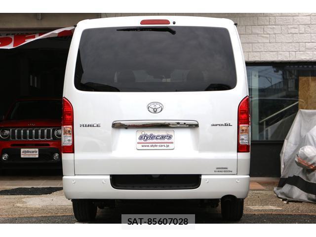 Toyota HIACE VAN 2026-04 8218769-15