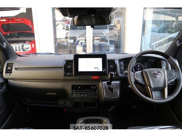 Toyota HIACE VAN 2026-04 8218769-17