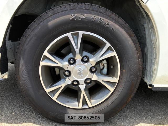 Toyota HIACE VAN 2025-10 8219322-13