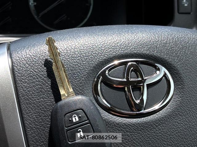 Toyota HIACE VAN 2025-10 8219322-7