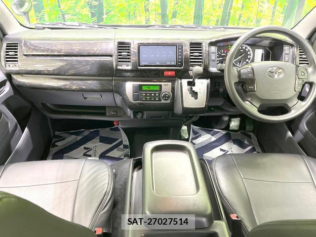 Toyota HIACE VAN 2022-09 8219395-1