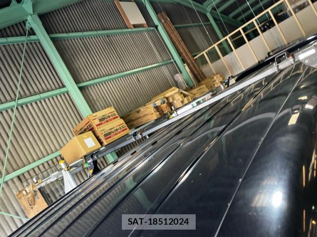 Toyota HIACE VAN 2015-06 8220070-13