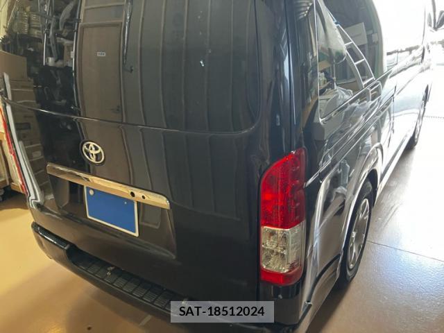 Toyota HIACE VAN 2015-06 8220070-3