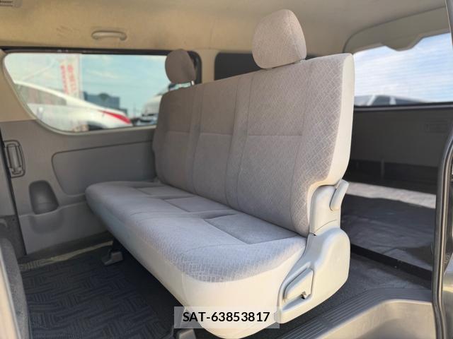 Toyota HIACE VAN 2009-12 8220299-12
