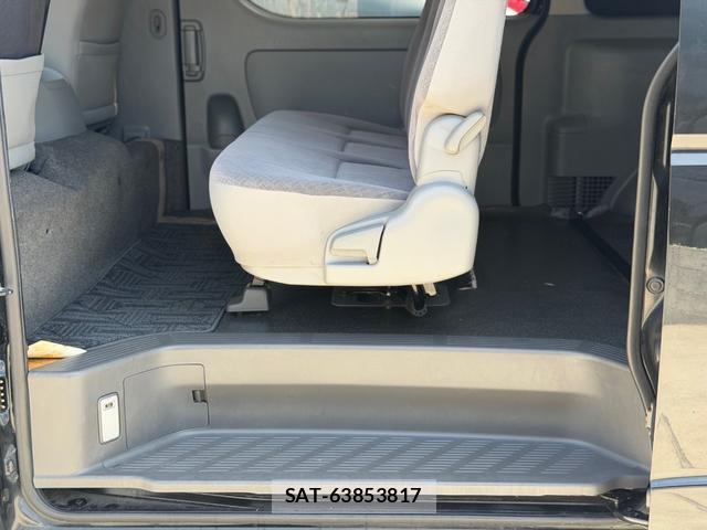Toyota HIACE VAN 2009-12 8220299-13