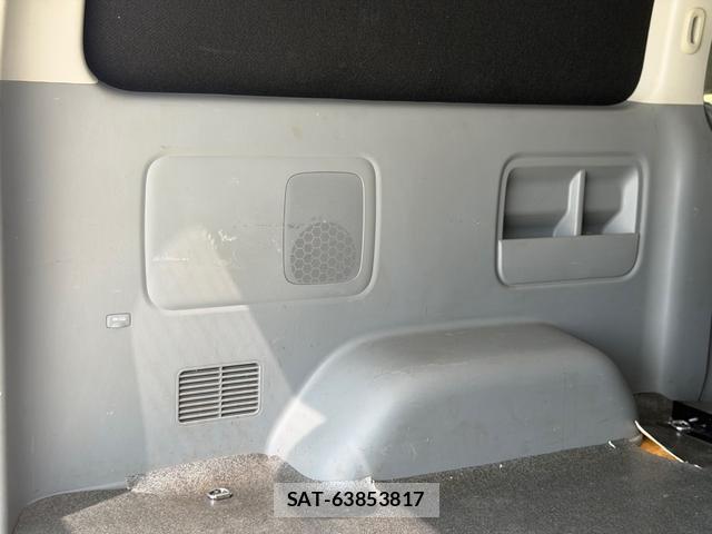Toyota HIACE VAN 2009-12 8220299-8