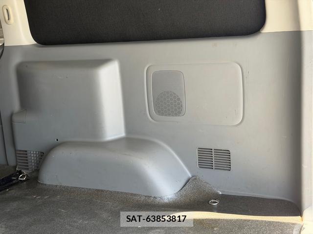 Toyota HIACE VAN 2009-12 8220299-9