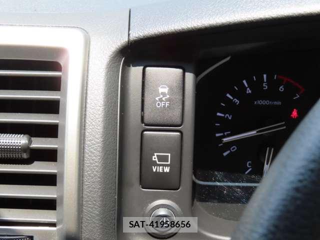 Toyota HIACE VAN 2021-12 8220527-11