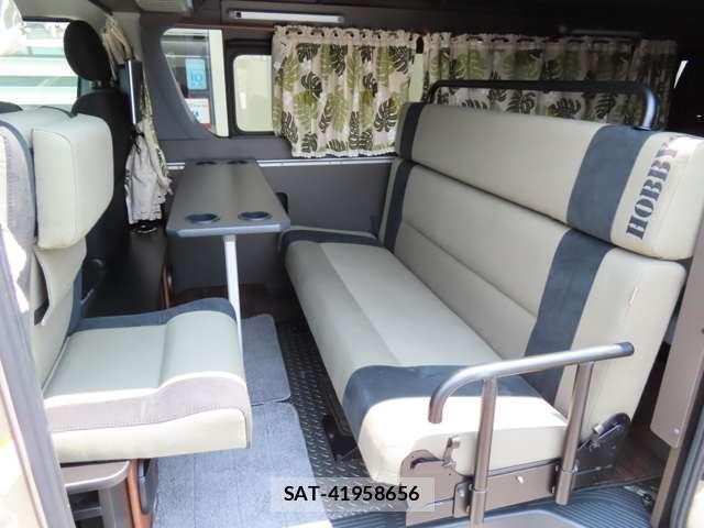 Toyota HIACE VAN 2021-12 8220527-5