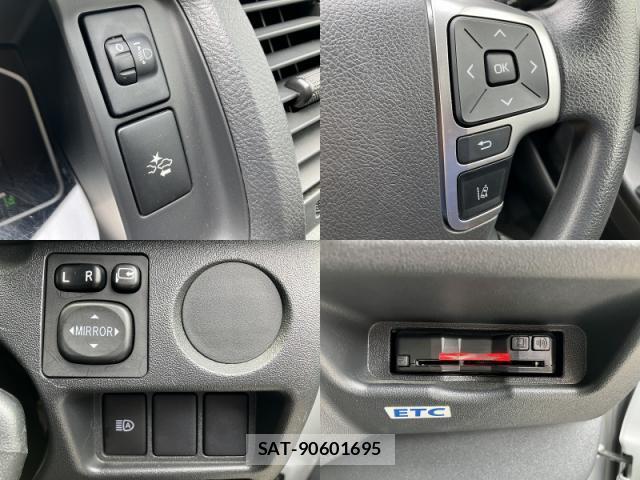 Toyota HIACE VAN 2024-06 8220738-7