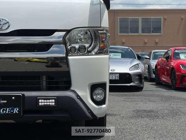 Toyota HIACE VAN 2015-06 8220870-14