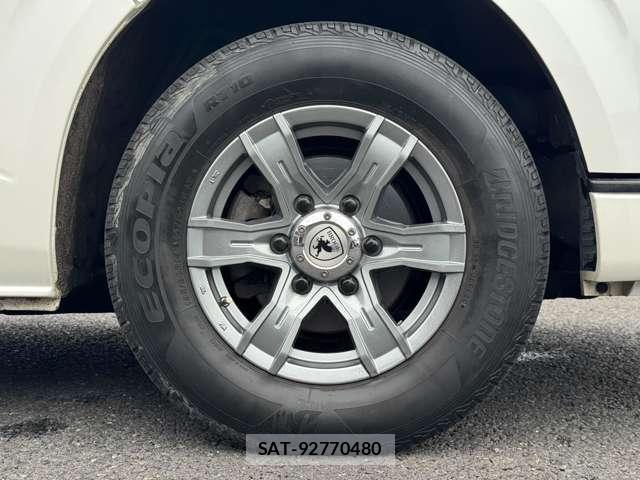 Toyota HIACE VAN 2015-06 8220870-18