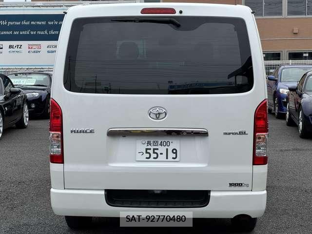 Toyota HIACE VAN 2015-06 8220870-7