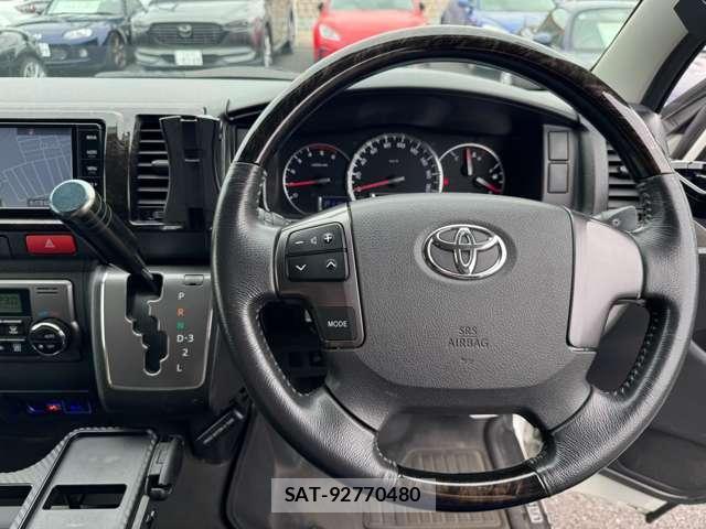 Toyota HIACE VAN 2015-06 8220870-8