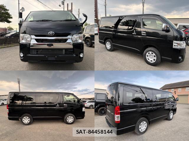 Toyota HIACE VAN 2022-03 8220995-0