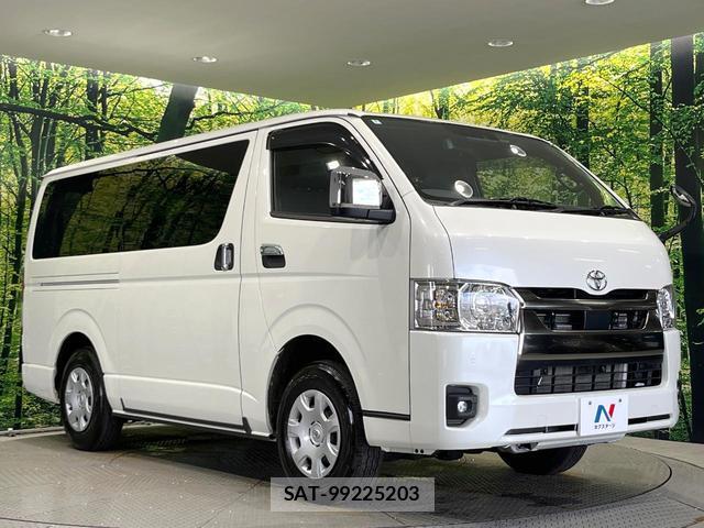 Toyota HIACE VAN 2025-07 8221099-15
