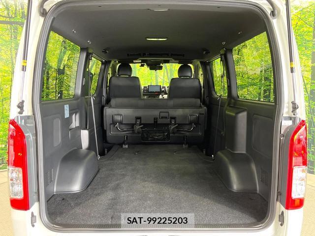 Toyota HIACE VAN 2025-07 8221099-9
