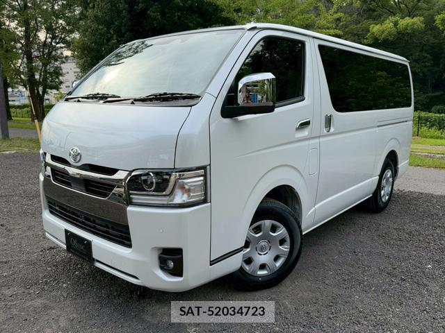 Toyota HIACE VAN 2026-06 8221481-6