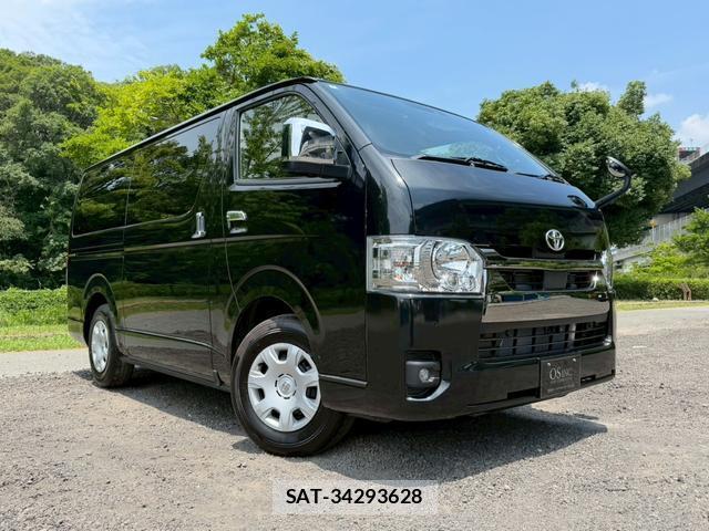Toyota HIACE VAN 2025-07 8221485-11