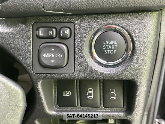 Toyota HIACE VAN 2020-06 8221562-15