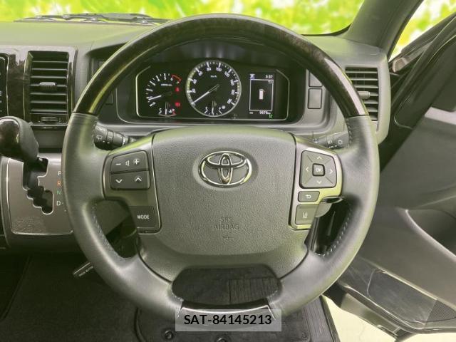 Toyota HIACE VAN 2020-06 8221562-17