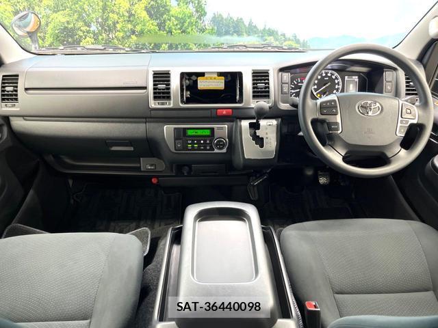 Toyota HIACE VAN 2026-02 8221611-1